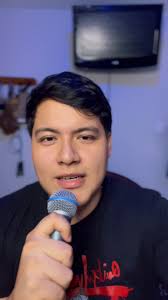 Cuando amas con el alma y, de un momento a otro, te das cuenta de que ya no  eres tú… ¿Quién puede ser? ¿Quién más, si no yo?, Una interpretación llena  de sentimiento y verdad. Porque hay preguntas que ...