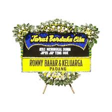 Duka cita merupakan sesuatu yang wajib dan pasti dilalui oleh manusia. Flowerhouse Flower Board 2 Karangan Bunga Papan Duka Cita Bunga Asli Jakarta Terbaru Agustus 2021 Harga Murah Kualitas Terjamin Blibli