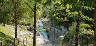 Camp Soca Traumhafter Naturcamping Am Schonsten Fluss Europas Soca Slowenien Slowenien Und Camping