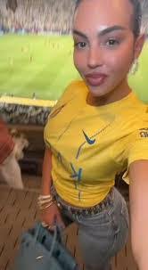 Melanie Gagliardo's Instagram, Twitter & Facebook