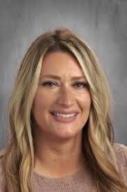 Edna Howard's Instagram, Twitter & Facebook