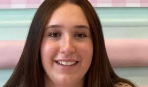 Mum grows hair to her feet and smashes world record in the process