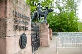 #nuremberg #widerstand2020 #gibgateskeinechance tut mir leid für die schlechte qualität. Tiergarten Nuernberg De Home