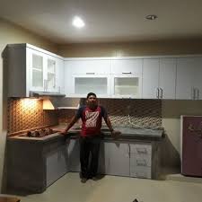 Murah mahalnya kitchen set berkaitan erat dengan bahan dasar , finishing yang digunakan, serta ukuran dari kitchen set tersebut. Kitchen Set Minimalis Megakitchen Twitter