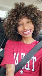 My name is Chelsea. I'm 29 years old. I work a lot and I'm also in my last  year of my PhD program (Future Doctor 2026!!). I can get pretty busy but