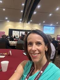 Kimberly Lapsley's Instagram, Twitter & Facebook