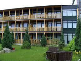 Sie besteht aus den beiden gebäuden „haus ostharz und „haus promenade (entfernung: Haus Ostharz Bettenhaus Hotelferienanlage Friedrichsbrunn Allrode Holidaycheck Sachsen Anhalt Deutschland