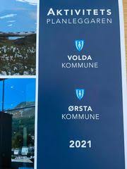 Fastsetting av kommunevåpen kan i noreg gjerast av kommunen sjølv, men det vanlege var å søkja om fastsetting i ein kongeleg resolusjon. Dette Skiltet Er Klart For Museum More Nytt