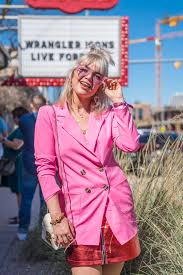 In both her professional and personal life, vanessa tellez finds joy in independence. Atx Street Style