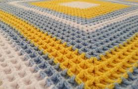 Solch eine granny decke ist schon ein klassiker. Hakelfieber Austria Babyset Babydecke Im Waffelmuster Kostenlose Anleitung