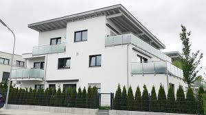 Alle häuser werden individuell von architekten geplant und innerhalb kürzester zeit auf ihrem grundstück aufgebaut. Gut Investiert Zwei Mehrfamilienhauser Von Schworerhaus Zuhause3 De