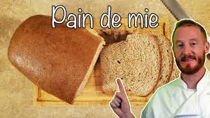 Pain de mie je viens de le sortir du four et je peux vous dire qu'il sent très bon. Pain De Mie 100 Farine De Ble Integral Youtube