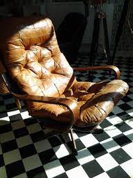 Vintage leather butterfly chair retro metal leather vintage chair home decor bla. Vintage Retro Brown Leather Swivel Recliner Chair Shabby Chic Industrial Style Arm Chair Danish Tan Chair Brown Leather Chairs Trendy Chairs Swivel Recliner Chairs