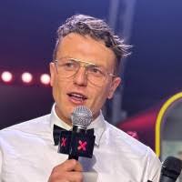 400+ "Dubovsky" profiles