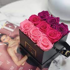 Check spelling or type a new query. 3 Colour Arrangement In A Square Box Flower Bouquet Boxes Flower Arrangements Diy Flower Box Gift