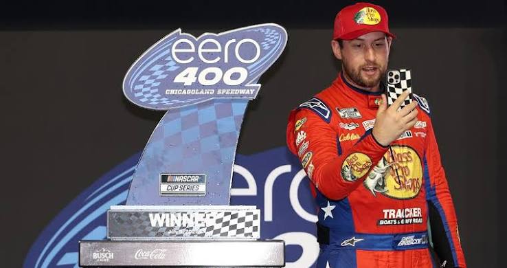 Chase Briscoe celebrates Chicagoland win | NASCAR