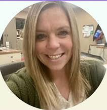 Karen Lohnes's Instagram, Twitter & Facebook