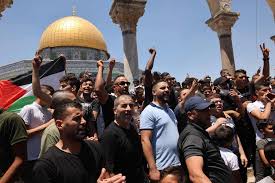 Badak maleoun seneh melhem barakat. Nizar Banat Palestinians Protest At Al Aqsa Over Custody Death Of Abbas Critic