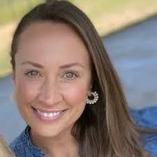 Tabatha Hodges's Instagram, Twitter & Facebook