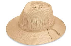 But our ladies chains are not just to look simple. The Best Sun Hats For Women According To Our Readers