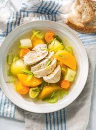 Poule Au Pot Et Legumes D Automne A L Estragon Ricardo Recette Poule Au Pot Recette Poulet Recettes De Cuisine