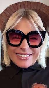 Ragazzza Bionda Milanese