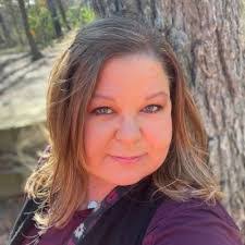 Kelli Spencer's Instagram, Twitter & Facebook