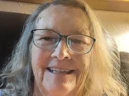 Lisa Allsopp's Instagram, Twitter & Facebook