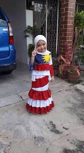 Jenama ameera aisyah memperkenalkan set kurung kedah dengan skirt batik berpesak dihadapan. Mingguan Wanita Mak Mak Yang Tengah Merancang Nak Cari Facebook