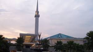 Itulah beberapa gambar masjid yang terindah di dunia jika dilihat dari arsitekturnya. Inilah 15 Masjid Terbesar Di Dunia No Terakhir Masjid Terbesar Se Asia Tenggara Berada Di Indonesia Halaman 3 Sriwijaya Post
