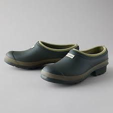 A Classic Style From The Hunter Collection This Handmade Garden Clog Features A High Traction Sole Soft Rubber Construction A Garden Clogs Clogs Soft Rubber