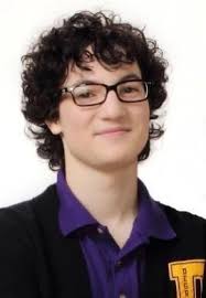 Ellie es nuestra Diosa Emo/Gótica/Punk, ¿Ahora quién es nuestro nerd?  (Masculino) : r/Degrassi