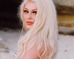 Lowri Rose-Williams Wiki, Biography, Net Worth, Age, Family, Facts and More