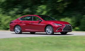 The 2021 lexus es is offered in two powertrain configurations: 2019 Lexus Es350 Impressively Refined