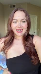 Allison Oster's Instagram, Twitter & Facebook