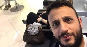 Cerco parrucchiere gay da assumere»: l'annuncio del salone fa il giro del  web