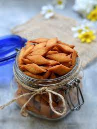 बॉम्बे टोस्ट | bombay toast with step by step photos. Shankarpali Shakkarpara Kalakala Sweet Maida Biscuits Cooking From Heart