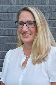 Jennifer Wink's Instagram, Twitter & Facebook