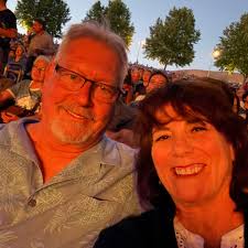 Does a humphugger type console in turquoise match a 1966 Mustang with Tahoe  Turquoise and aqua interior?