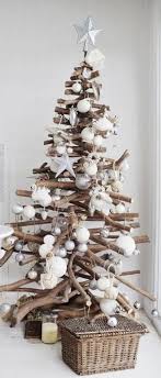 Extravaganza Of Driftwood Christmas Tree Ideas Sally Lee By The Sea Driftwood Christmas Tree Modern Christmas Tree Wooden Christmas Trees
