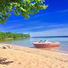 ©2021 bayfield chamber & visitor bureau 42 south broad street · p.o. Best Time To Visit Northern Wisconsin What To Expect Month By Month When Visiting The Ashland Bayfield And Washburn Wisconsin Areas Mission Springs Resort
