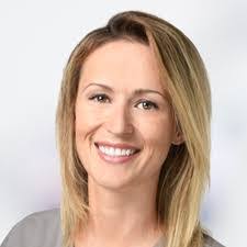 Laura Kamps's Instagram, Twitter & Facebook