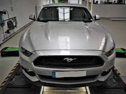 Ford Mustang Gt Silber Auf Hebebuhne Ford Mustang Gt Ford Mustang Kfz