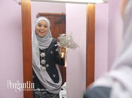 Dan pada saat melihat ke arah cermin, kita dianjurkan untuk membaca doa. Berdoalah Setiap Kali Melihat Cermin Barulah Boleh Cantik Pesona Pengantin