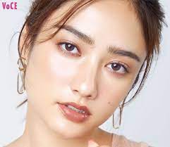 ヘアメイク 河北裕介の 質感mix メイク イエベ に似合う 繊細ラメ マット テク 日焼けメイク メイク 河北メイク