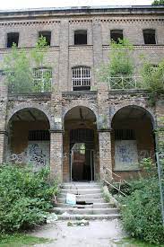 Lernen sie die vielfältigen hauskonzepte von fingerhaus kennen. Koln Die Baugenehmigung Fur Das Haus Fuhlingen Steht Noch Aus Kolner Stadt Anzeiger