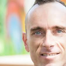 Elliot James Shaw (@elliotexcirco) • Instagram photos and videos