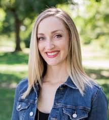 Creating Connections By Building Communities with Mighty Networks' Gina  Bianchini