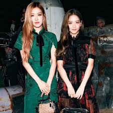 The description for 9/10 is quite entertaining because apparently, tiktok's ability to find resemblances between the faces also confirms that the user has. Rate Their Looks On A Scale Of 1 10 Follow Rose Blackpink Yg For Your Daily Dose Of Rose Rose Blackpink Blinks