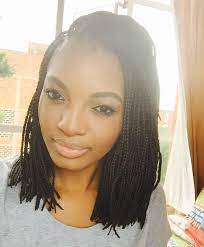 30 Short Hair Trenzas Peinados Peinados Faciles Short Box Braids Short Box Braids Hairstyles Box Braids Styling